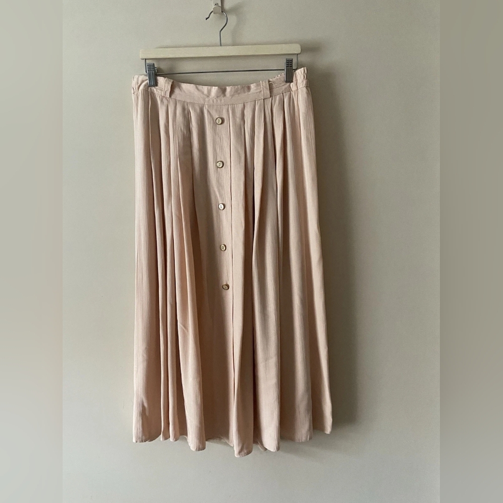 Elegant Cream Button-Down Skirt